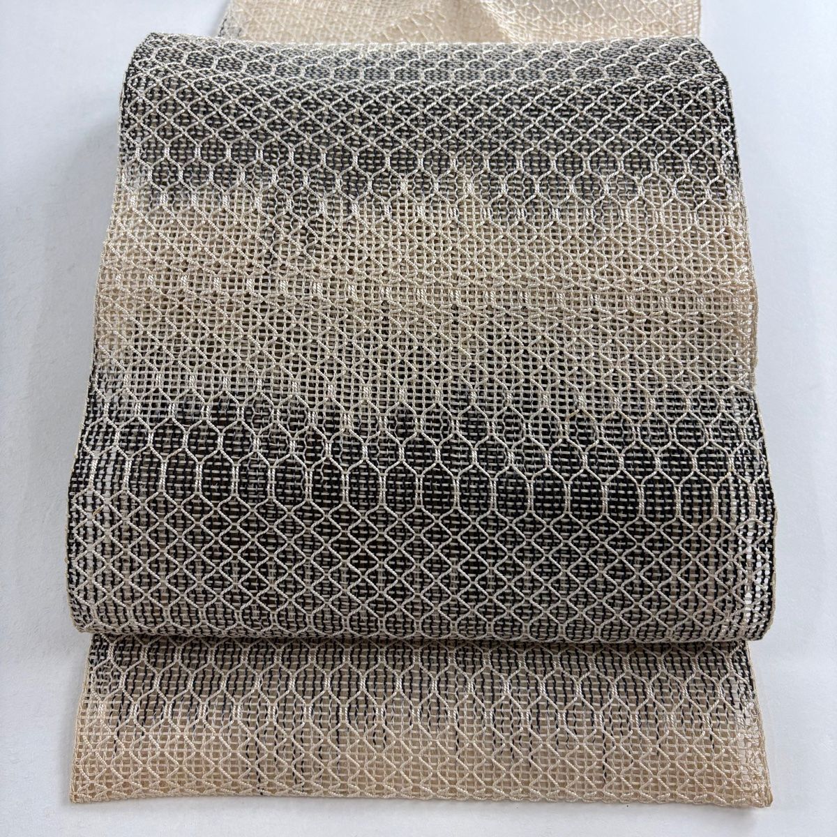 名古屋帯 秀品 夏帯 羅 八寸名古屋帯 松葉仕立て 段縞 幾何学模様 ベージュ 正絹