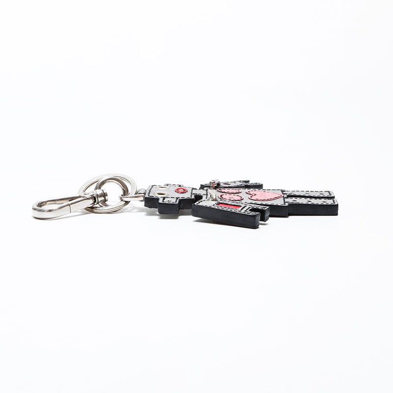 【激レア・正規品】プラダ ロボット キーホルダー 三角ロゴ サフィアーノレザー 激レア・正規品】プラダ ロボット キーホルダー 三角ロゴ