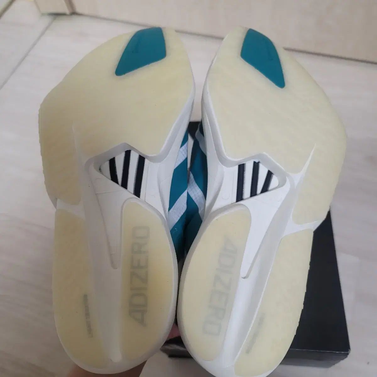 アディダス アディゼロ アディオス プロ 4 275 新品