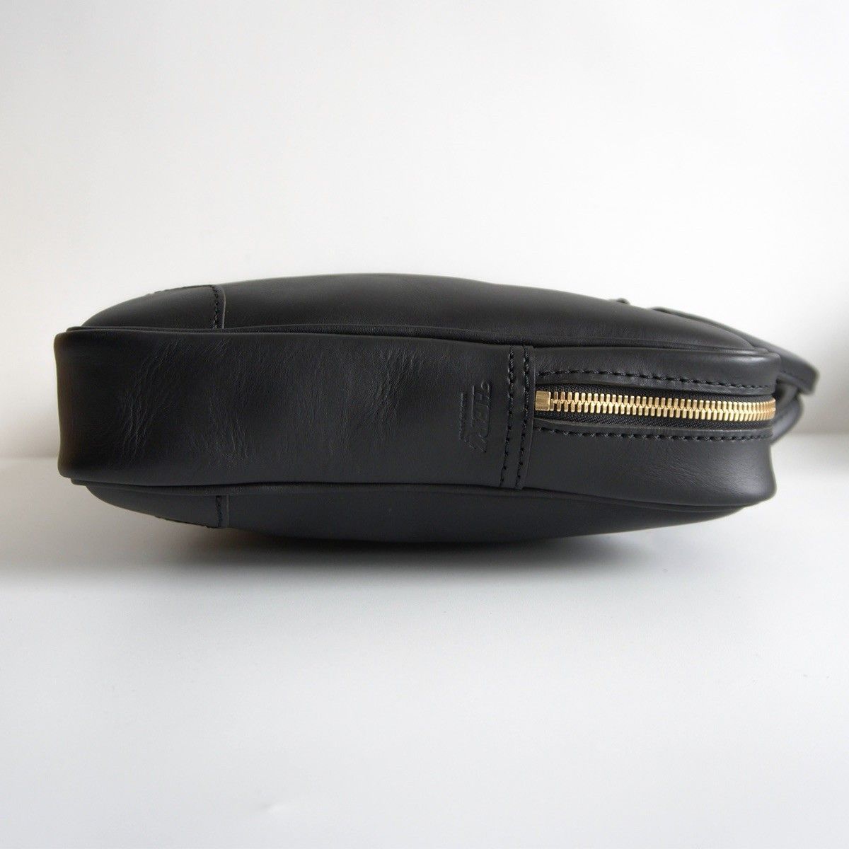 レザー ビジネスバッグ 黒　ヘルツ　HERZ 黒革で揃えるビジネスバッグと革小物｜革鞄・革小物のHERZ公式通販