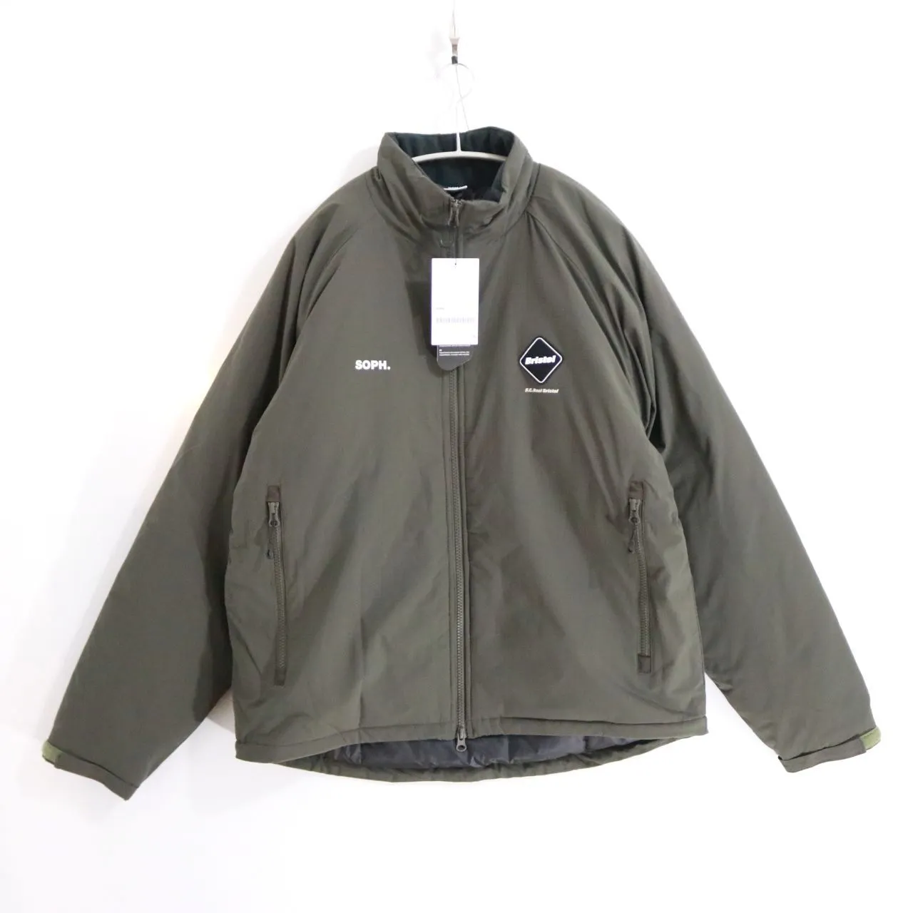 2025年最新】f.c.real bristol insulatedの人気アイテム - メルカリ