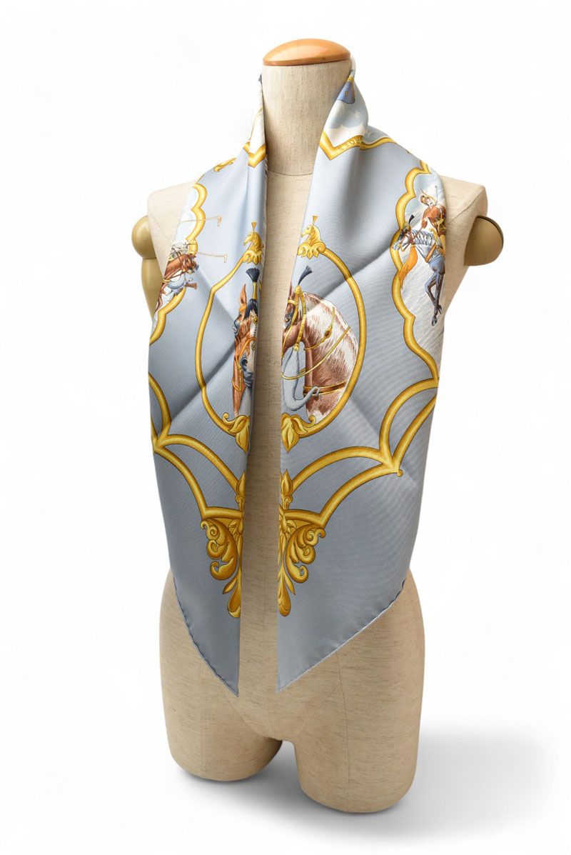 エルメス 未使用 スカーフ HERMES カレ90 シルクツイル LES