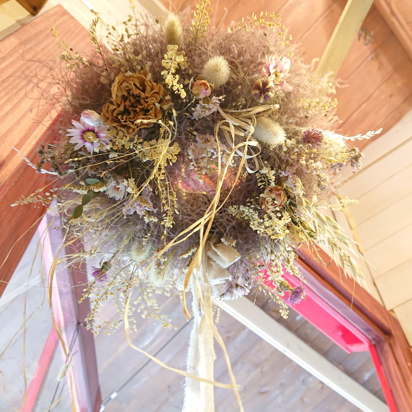 スモークツリーのふわもこシャンデリア - メルカリ 