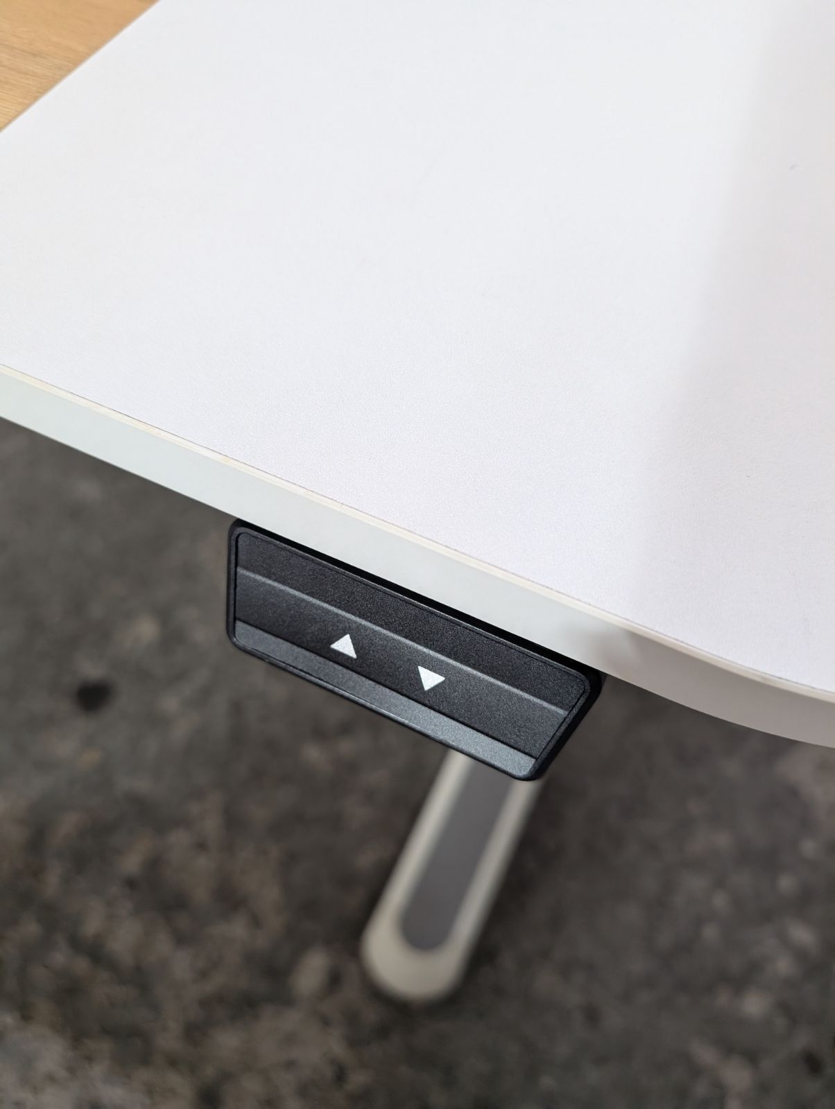 テーブル オットマン付きリクライニングチェア