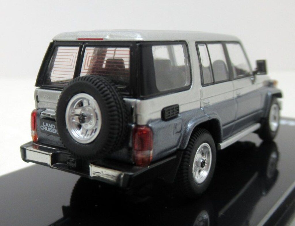 18号 Hobby JAPAN 1/64 トヨタ ランドクルーザー 70 ZX 4DOOR 1994