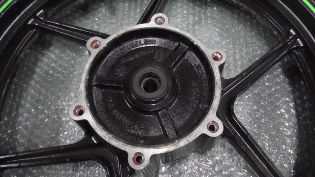 耐久性 ニンジャ Ninja 250R EX250K の フロントホイール タイヤ付 1761180012