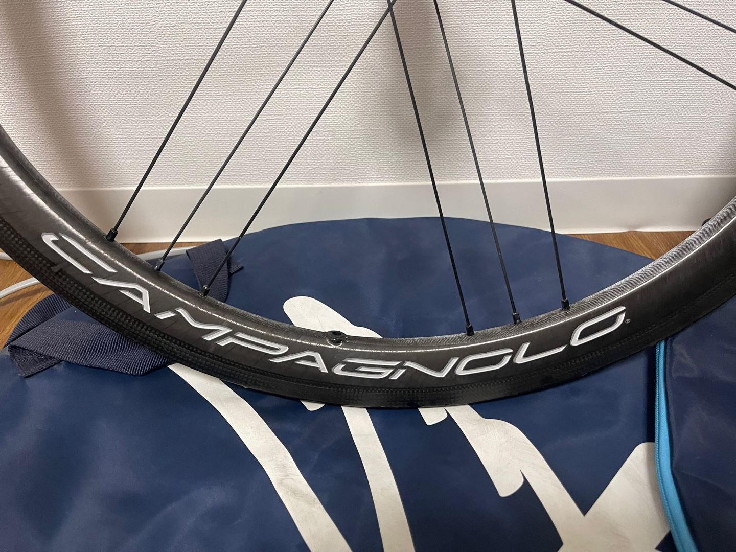 カンパニョーロ BORA WTO45 リムブレーキ ブライトラベル シマノフリー カンパニョーロ BORA WTO45 リムブレーキ ブライトラベル シマノフリー