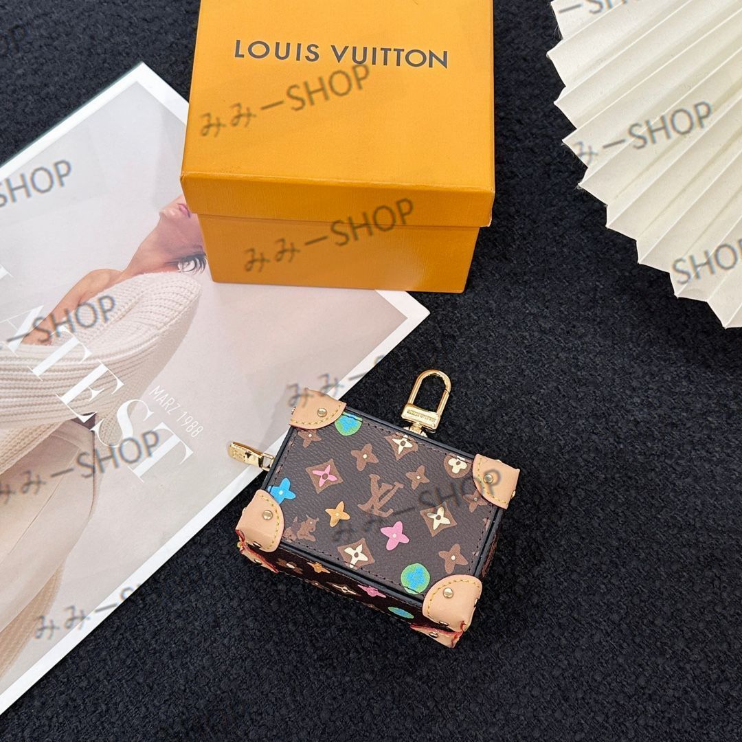 大人気 LOUIS VUITTON ルイヴィトン ソフト トランク ポーチ モノグラム ブラウン カラー キーホルダー 男女兼用