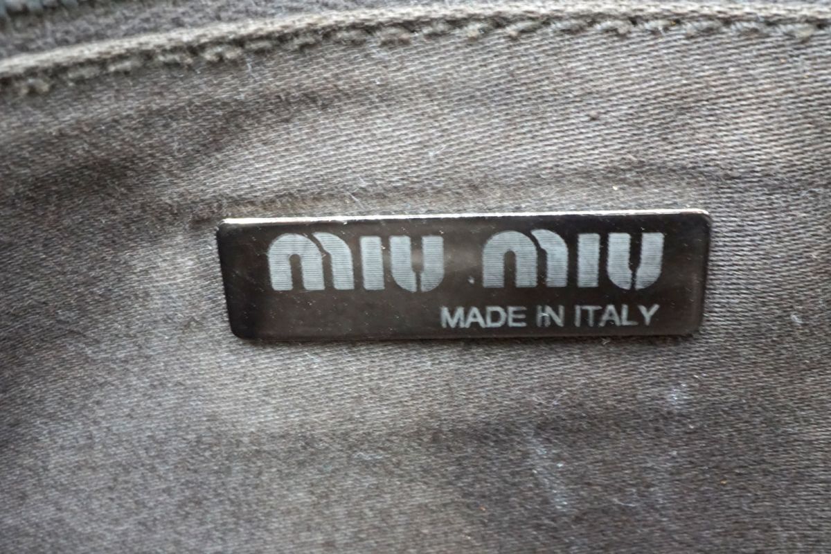 miu miu ミュウミュウ ベージュ レザー バッグ ベージュ系 MiuMiu(ミュウミュウ) トートバッグ(レディース