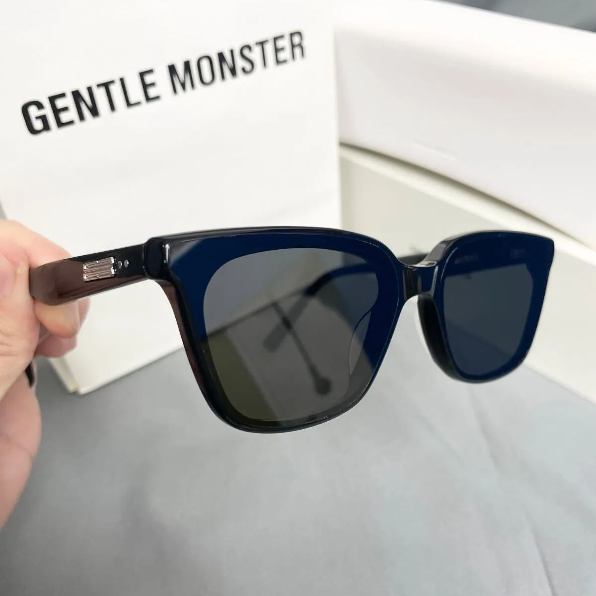 GENTLE MONSTER ジェントルモンスターMONDO サングラス 男女兼用