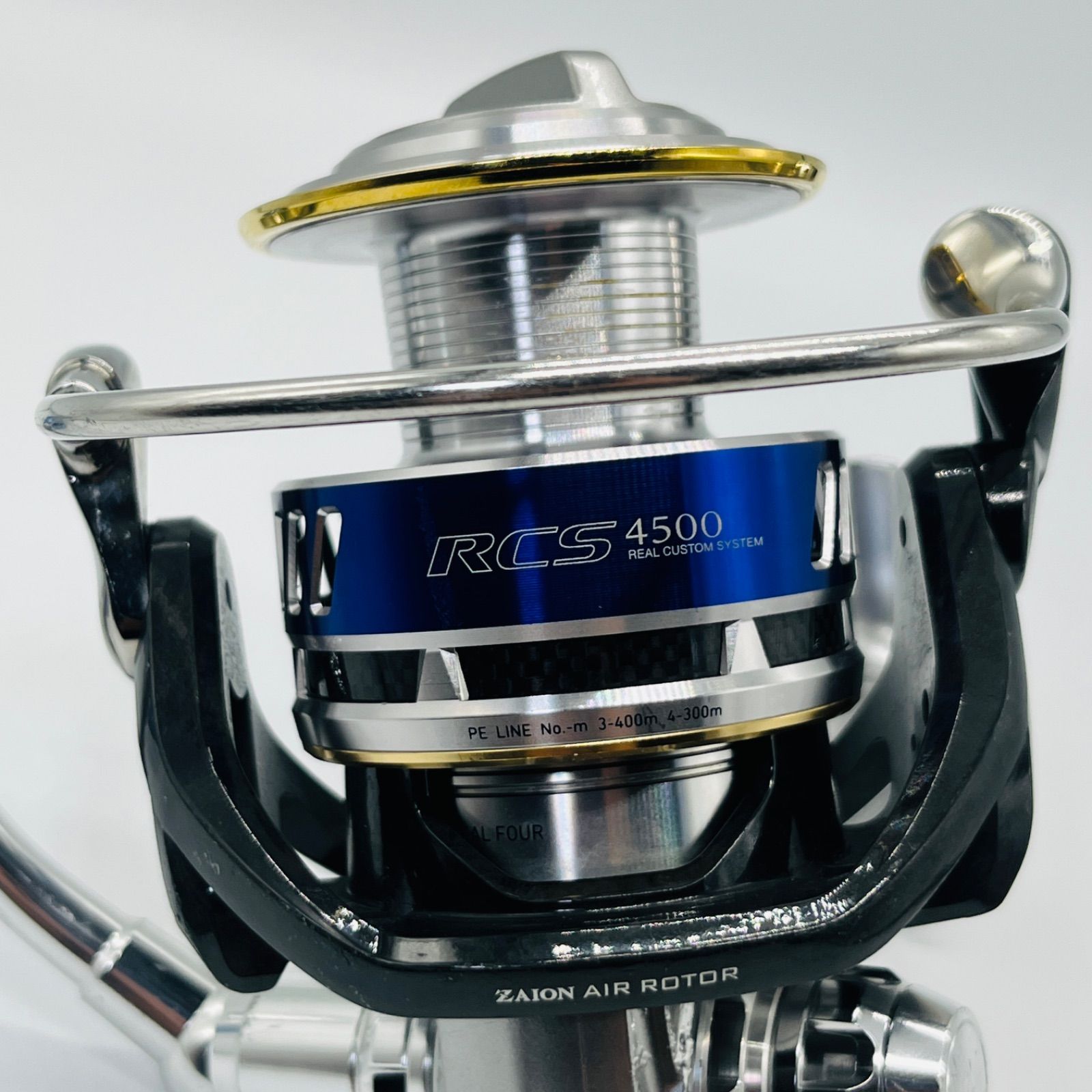 美品 ダイワ 10ソルティガ DAIWA SALTIGA 5000H スピニングリール 10