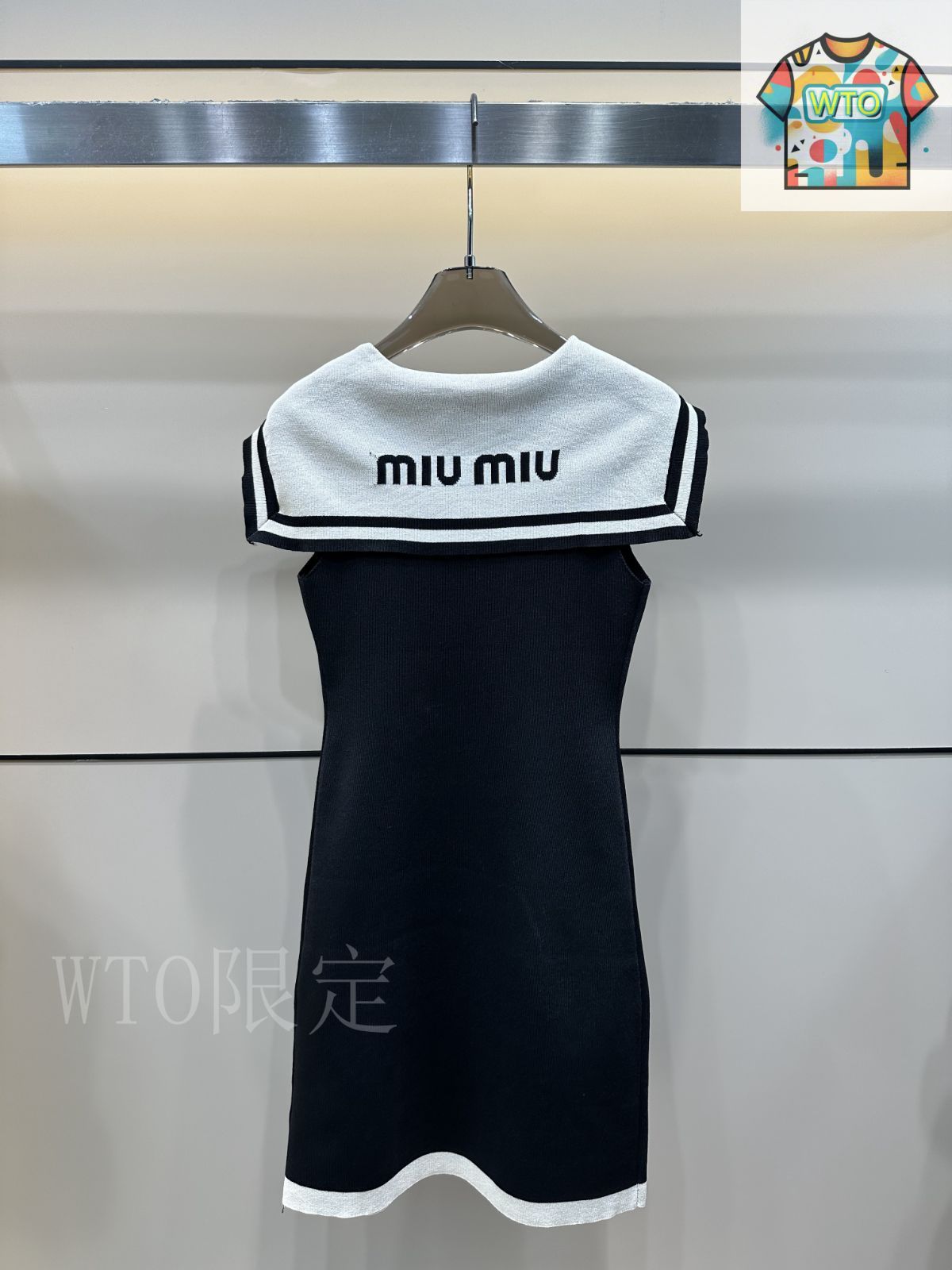 新品✴︎miu miu✴︎ニットワンピース MIU MIU - ミュウミュウ miu miu ロゴ総柄ショートスリーブ