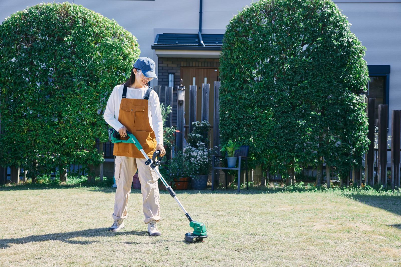  HiKOKI 草刈機 黒 充電式 230 mm その他 その他