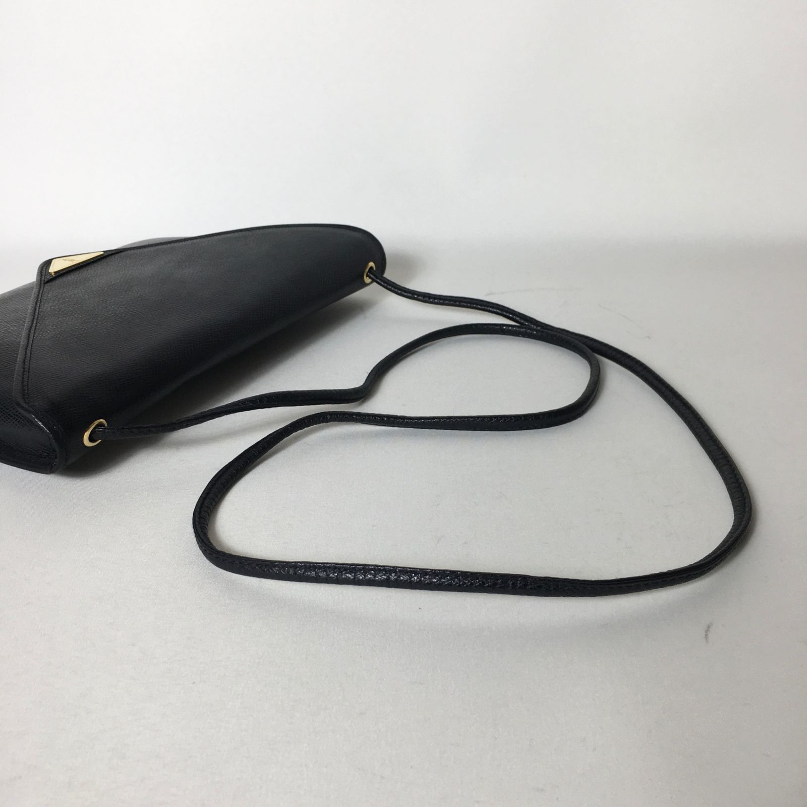 2509-45｜美品｜イヴサンローラン ショルダーバッグ ブラック YSLロゴ 2509-45｜美品｜イヴサンローラン ショルダーバッグ ブラック