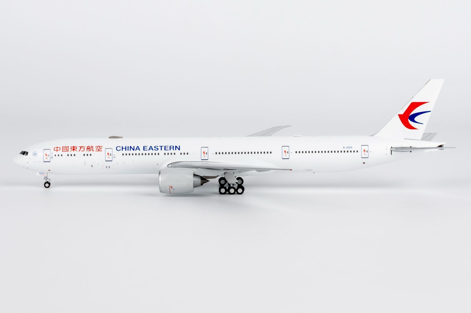 NGmodel 中国東方航空 777-300ER B-2025 1|400 73077