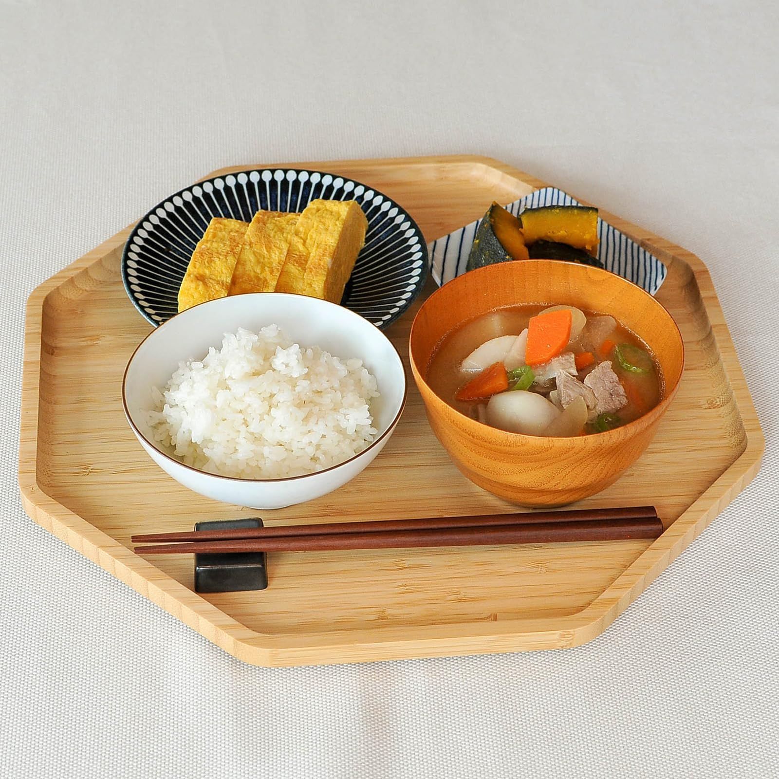 お盆 トレイ トレー おしゃれ 業務用 お正月 食洗機対応 木製 盆 北欧 小物収納 ｜半月盆 カフェトレー プラスチック 食事トレー 箱入り