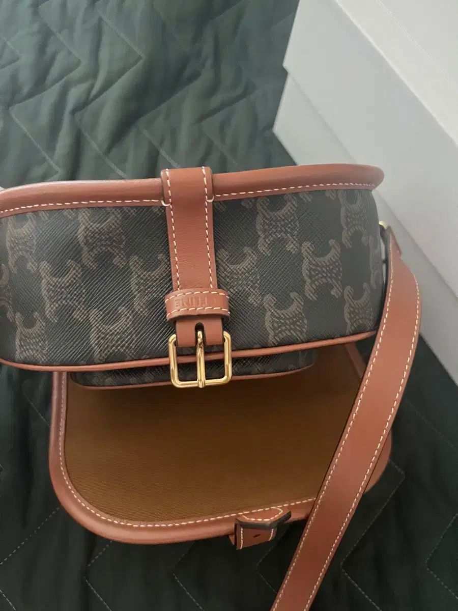Celine セリーヌ
