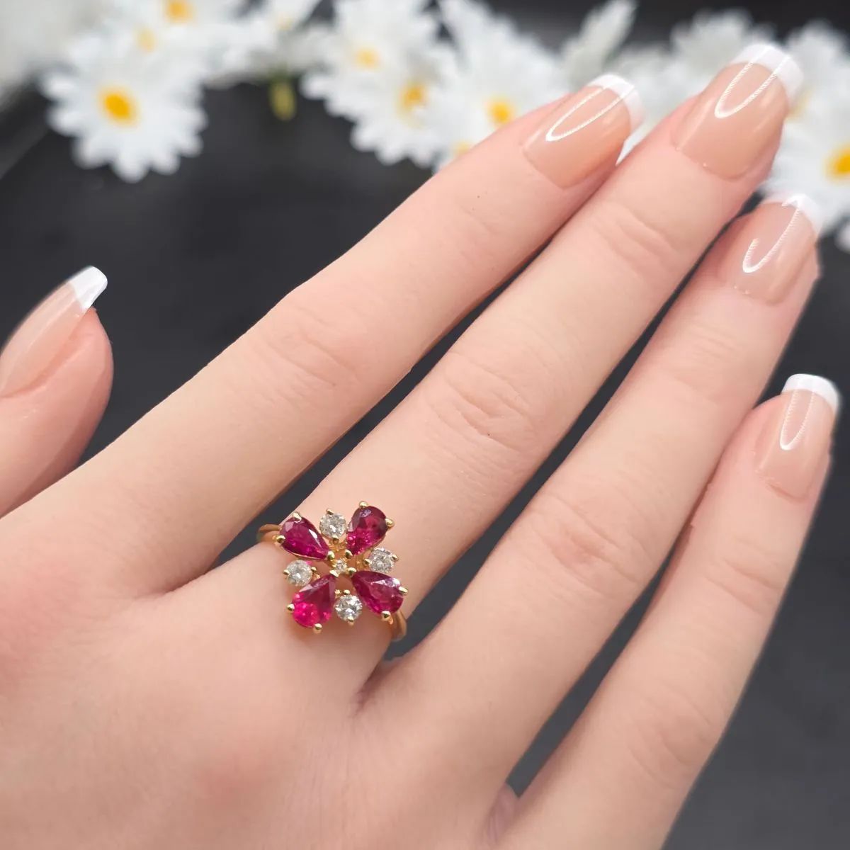 天然ピンクルビー 、天然ダイヤモンド、PTフラワーデザインリング 天然ピンクルビー 、天然ダイヤモンド、PTフラワーデザインリング