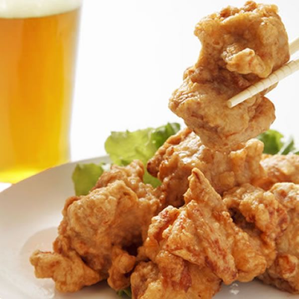 【計1.6kg】お家で居酒屋2種セット／自慢から揚げ1ｋｇと牛スジ煮込み4食／お家でカンパイ！レンジ調理OK♪／ありがとん屋