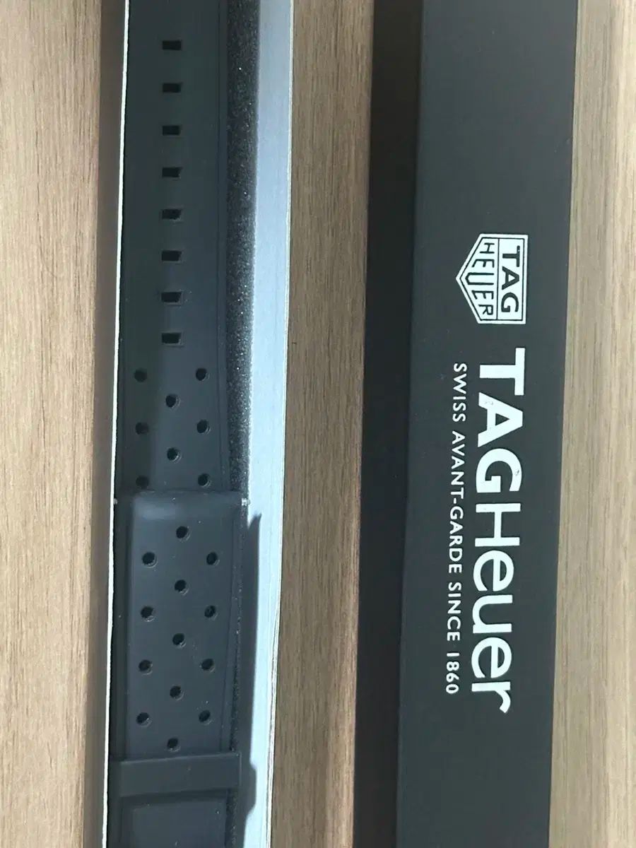 【雷市場（ポンジャン）商品韓国直送】TAG Heuer(タグホイヤー) 43mm シリコーン ストラップ 出品