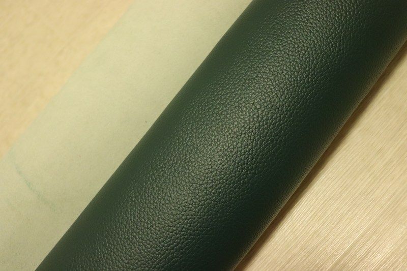 ダークグリーン 220ds クロム革 牛革 国産 レザー シボ型押し はぎれ 一枚革 レザークラフト 革 皮 本革 diy 生地 材料
