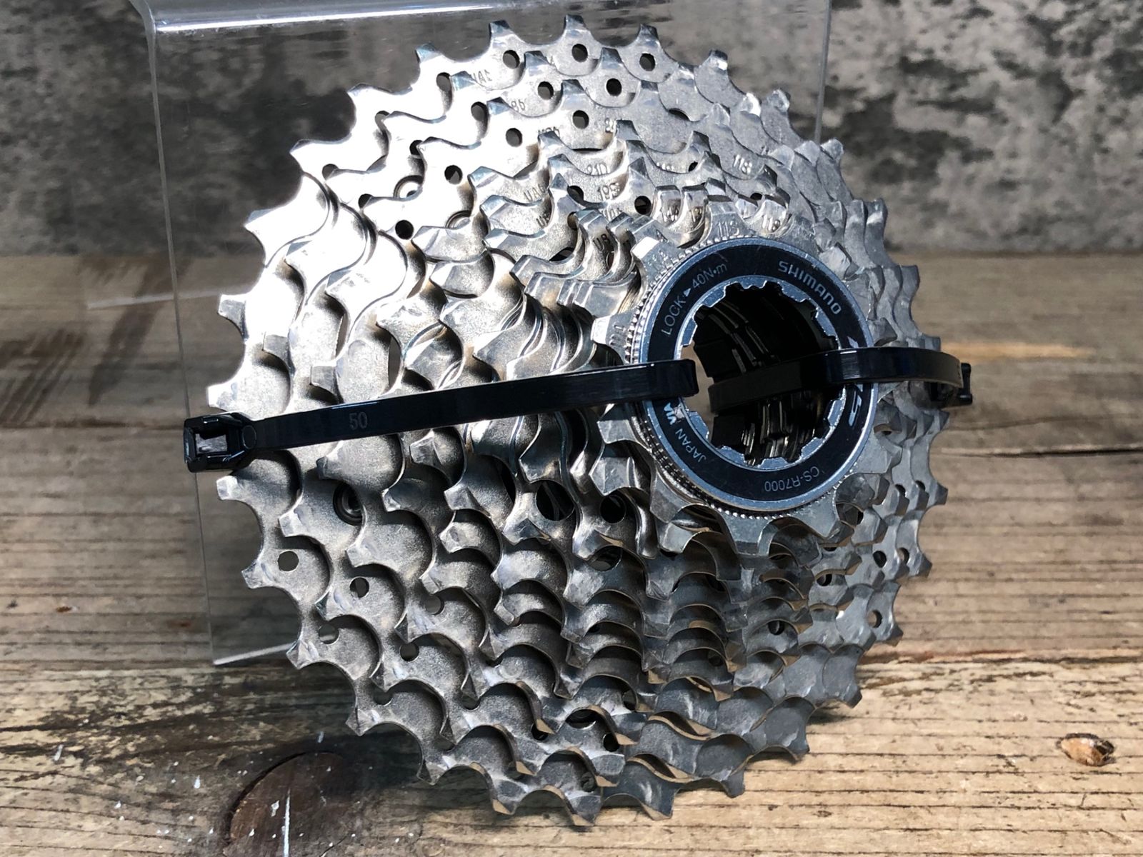 SHIMANO 105 CS-R7000 新品未使用11-30T シマノ 105 CS-R7000 カセットスプロケット11-30T（11S