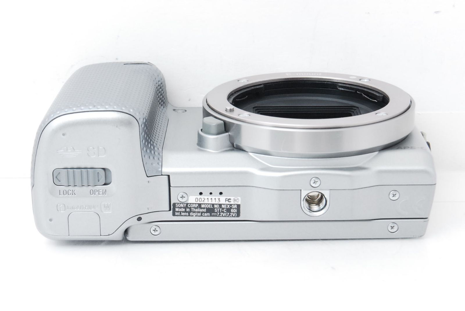 Sony NEX-5RL ミラーレスカメラ 美品 シルバー 撮影枚数少ない！ Sony NEX-5RL ミラーレスカメラ 美品 シルバー 撮影枚数少ない！ NEX