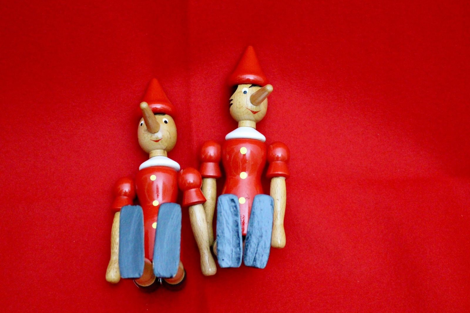 イタリア雑貨・ピエロコレクション【木製 ピノキオ 2体セット】