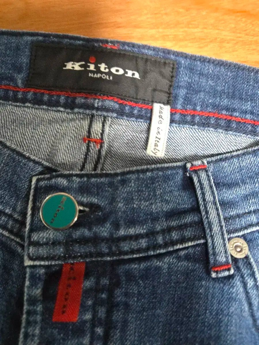 Kiton キートン Kiton バックロゴ セルビッジ デニムパンツ 33