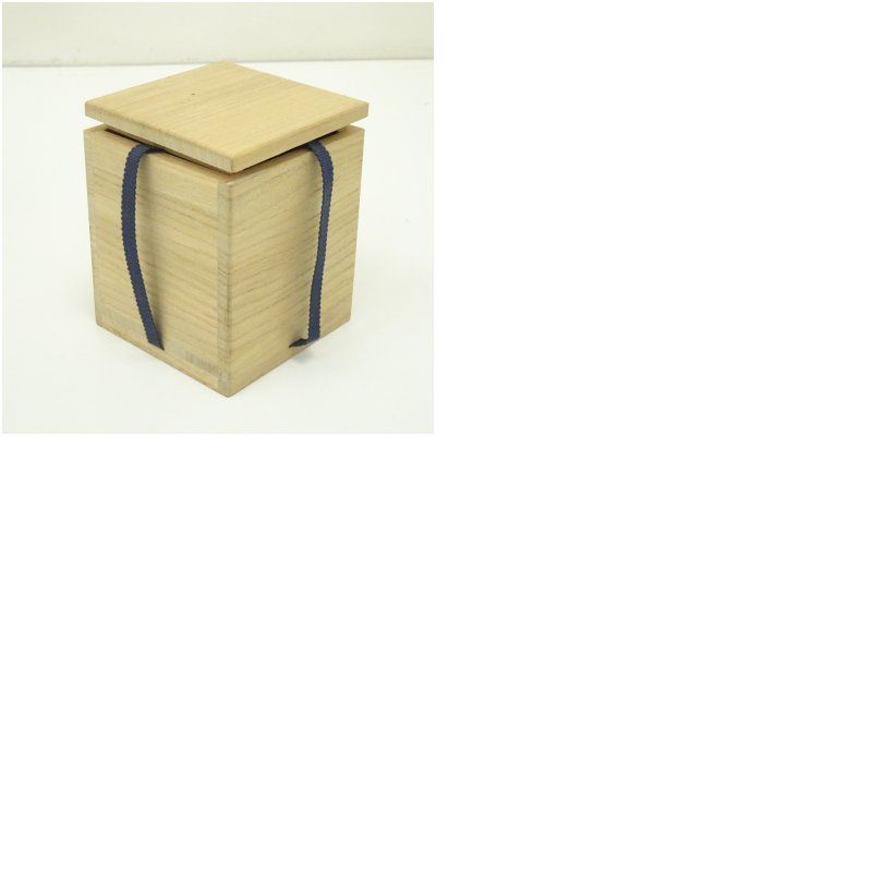 岡本漆専堂造 菊薫大棗（八幡宗豊花押有）（共箱）