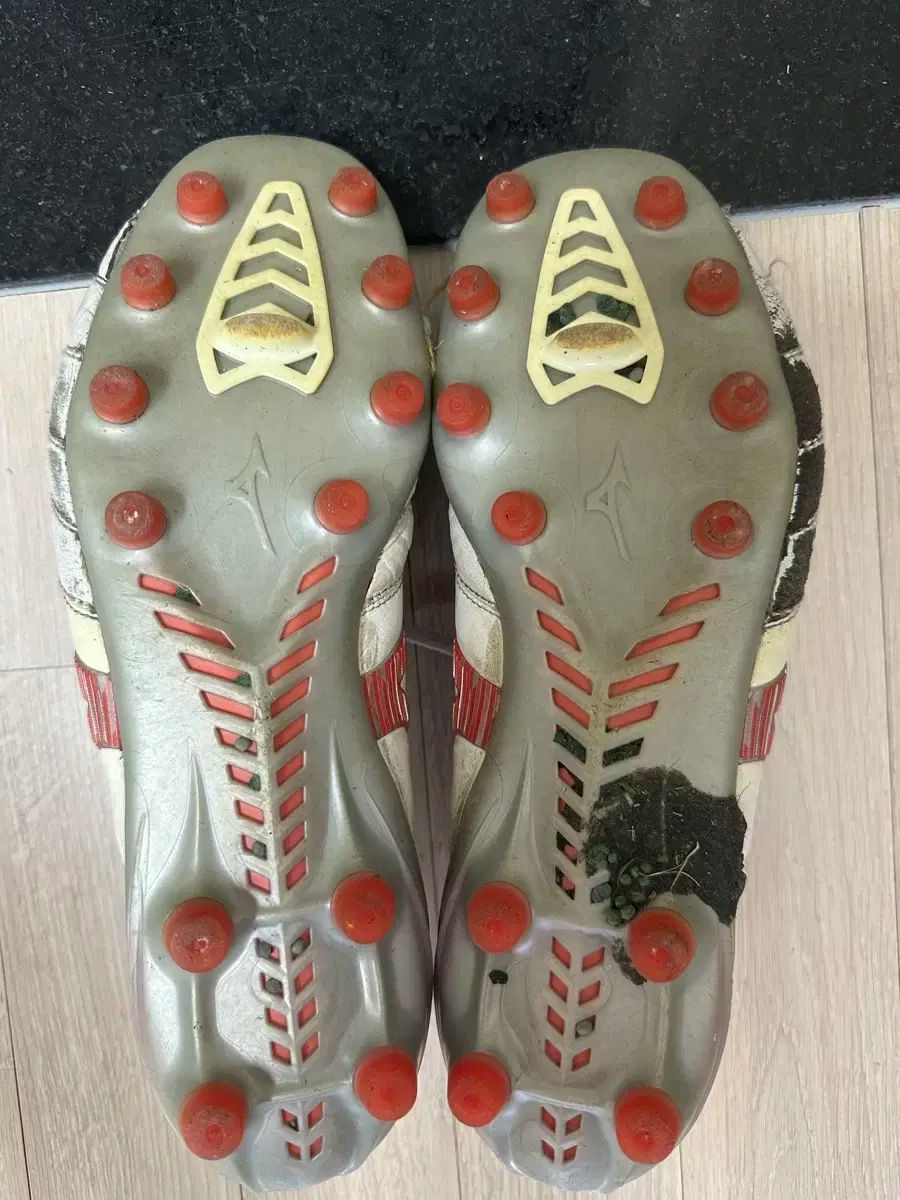 HAUNT♡新品タグ付きBOA STOLE HAUNTのボアコートが、私の定番になる | GUESTLIST TOKYO（ゲスト