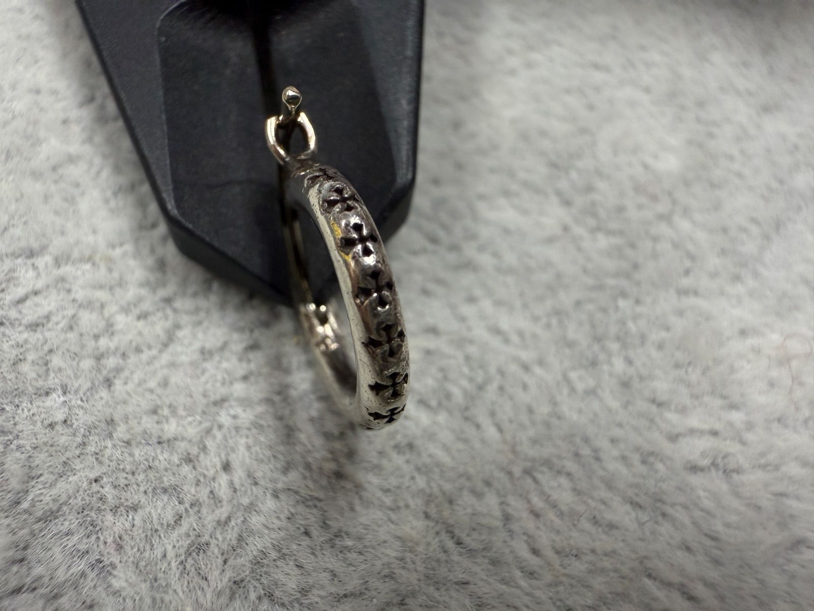 値下げ　クロムハーツ　タイニースクロールフープシルバーピアス クロムハーツタイニースクロールフープピアス|クロムハーツ通販