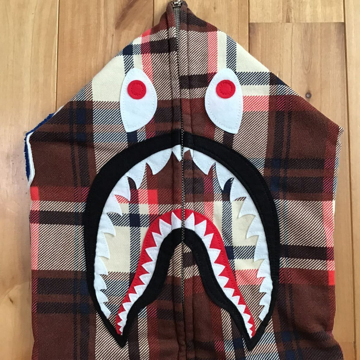 ☆NFS限定☆ ラブジェネ シャーク パーカー Mサイズ shark full zip 