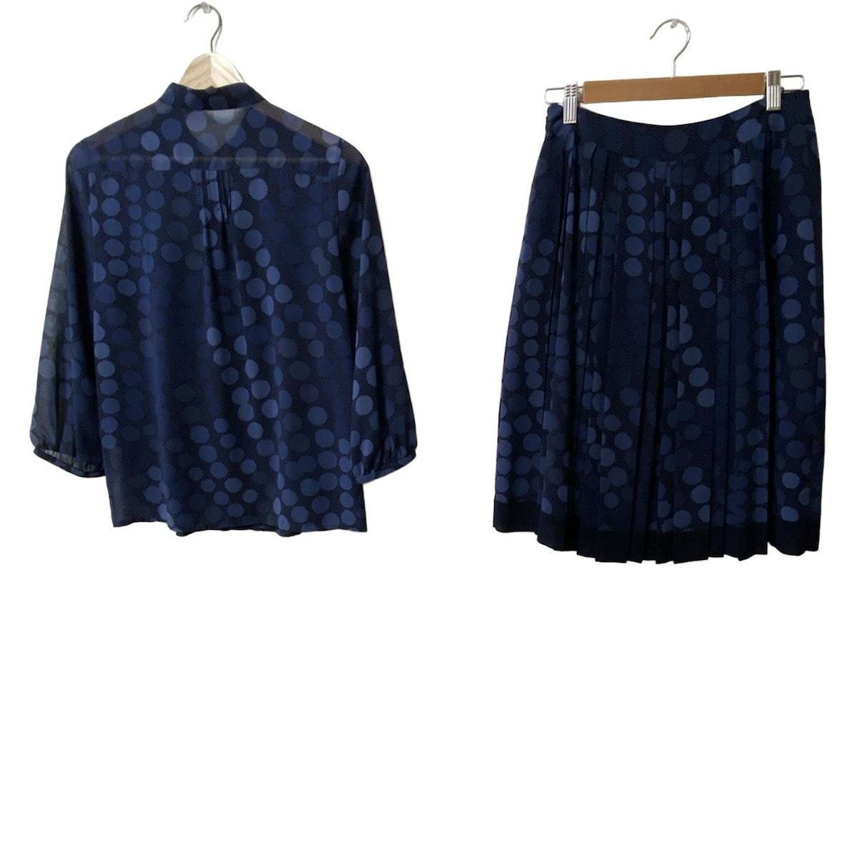 PaulStuart ポールスチュアート スカートセットアップ レディース - ネイビー×白 ドット柄 プリーツ