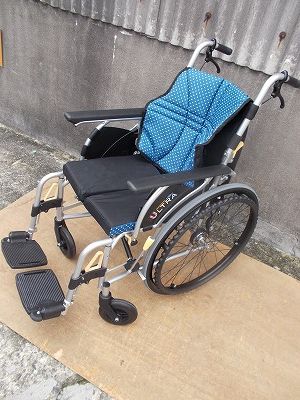 送料無料 一部地域を除く 自走式車椅子 ウルトラシリーズ NA-U2W レッグサポートなし TS-25-1020-03