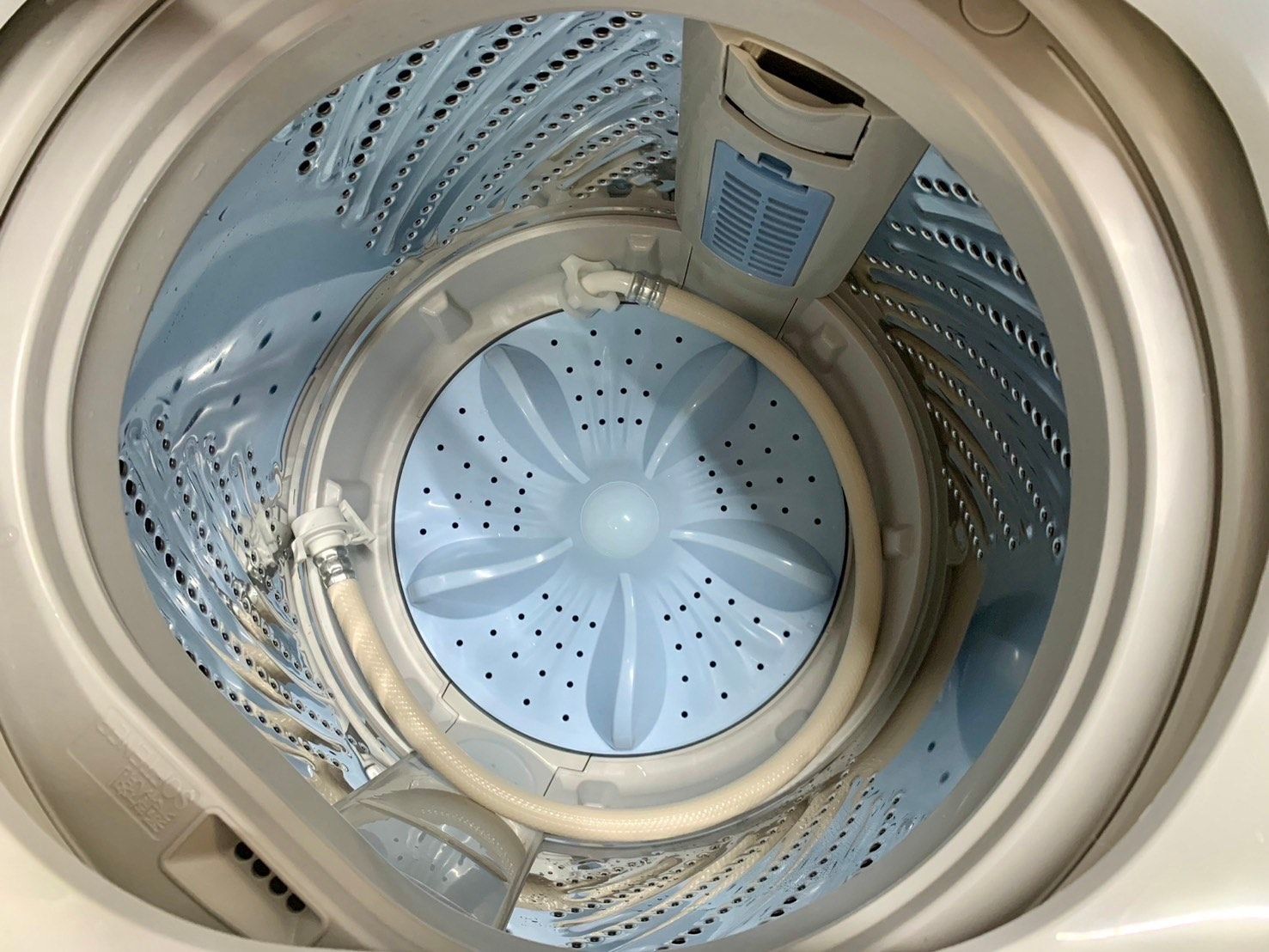 高年式・美品】大阪送料無料☆3か月保証☆洗濯機☆ハイセンス☆2023年  