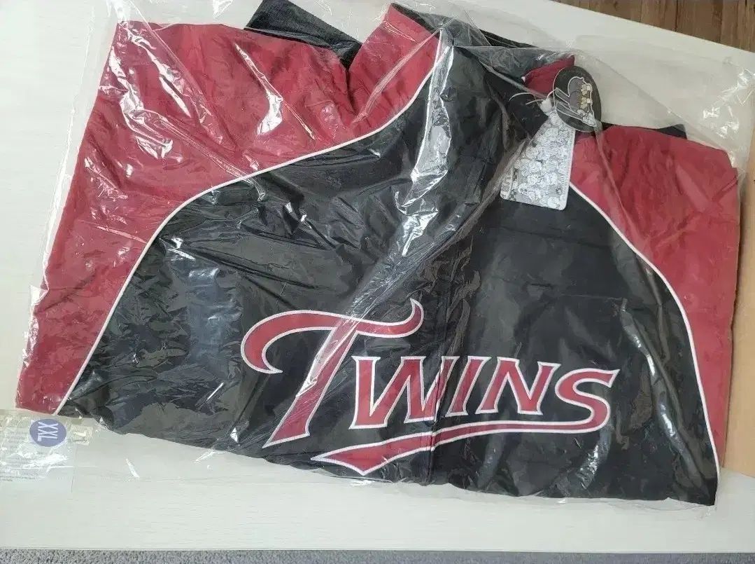 TWINS ツインズ