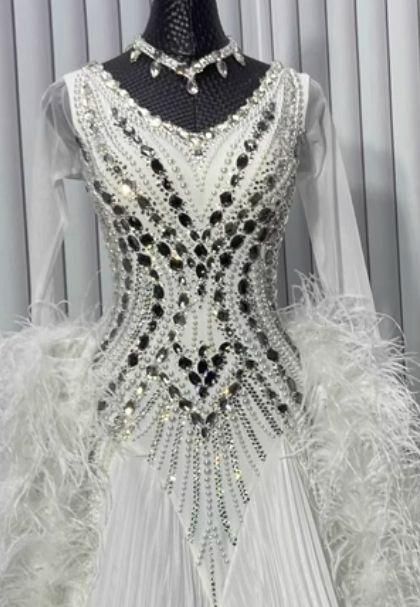 オーダーメイド 社交ダンス衣装 羽根 モダンダンス スタンダードドレス