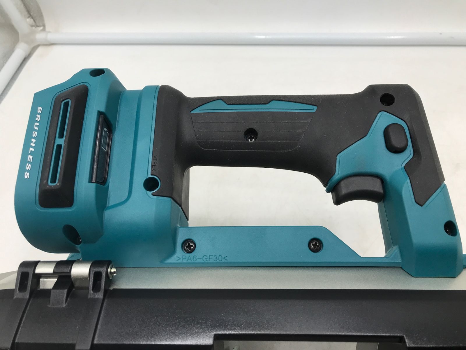 Makita|マキタ 18v充電式ポータブルバンドソー