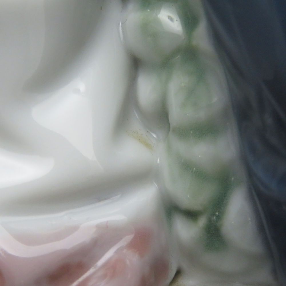 Lladro リヤドロ　5555 「すてきよ」　箱付 LLADRO 美品 リヤドロ 5555「すてきよ」 フィギュリン 女の子