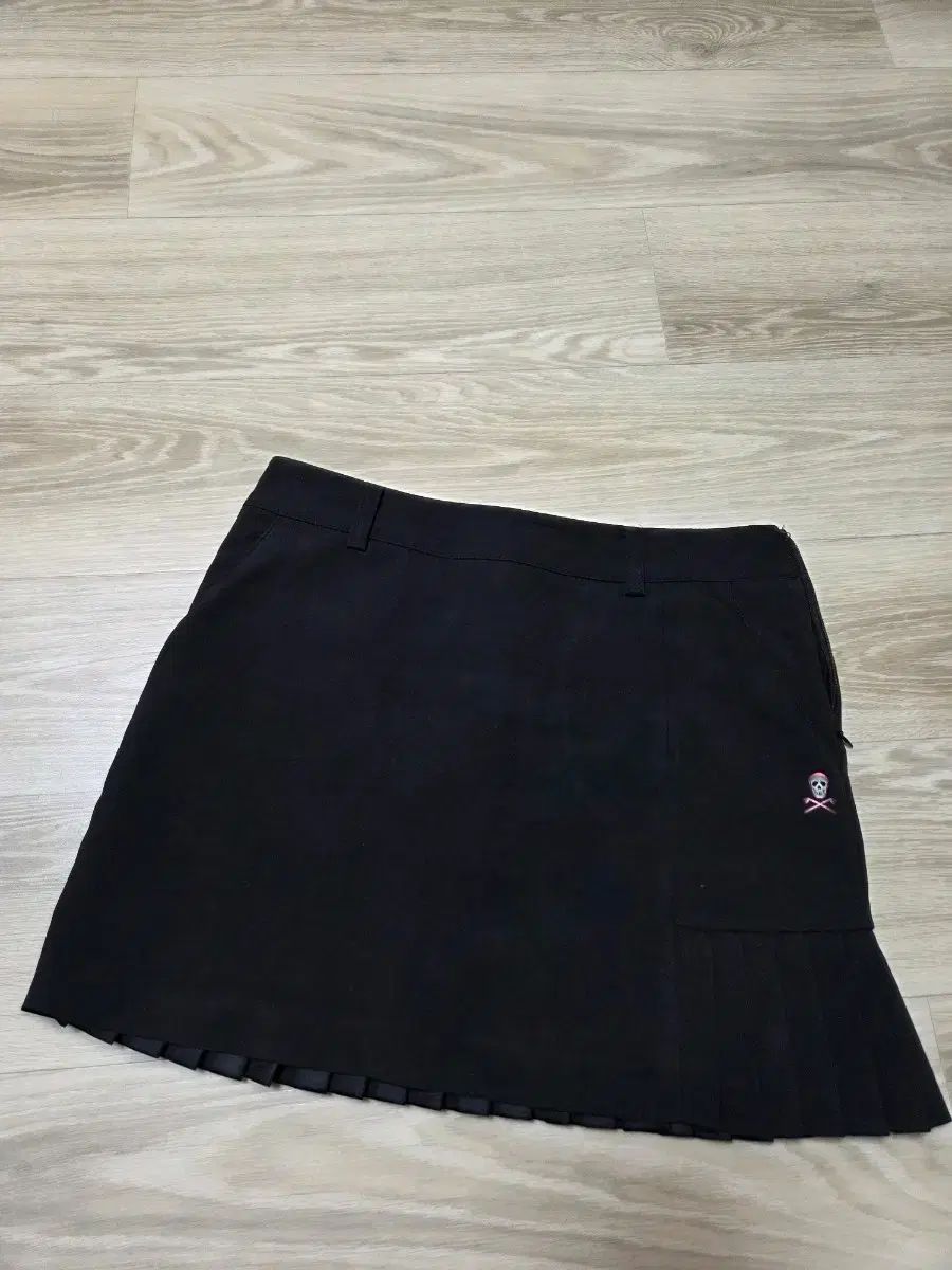 MARK & ディスカウント LONA(マークアンドロナ) ゴルフ スカート