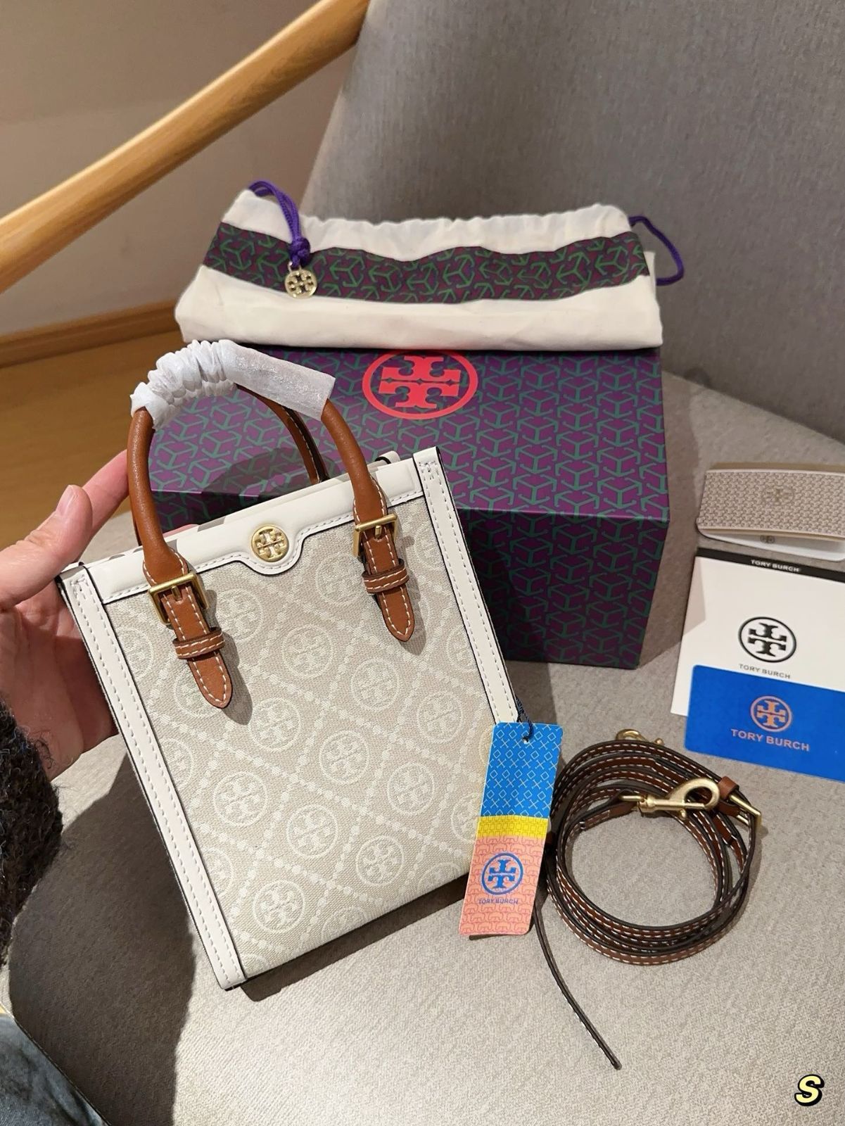 新品未使用  Tory Burch  トリーバーチショルダーバッグモノグラム