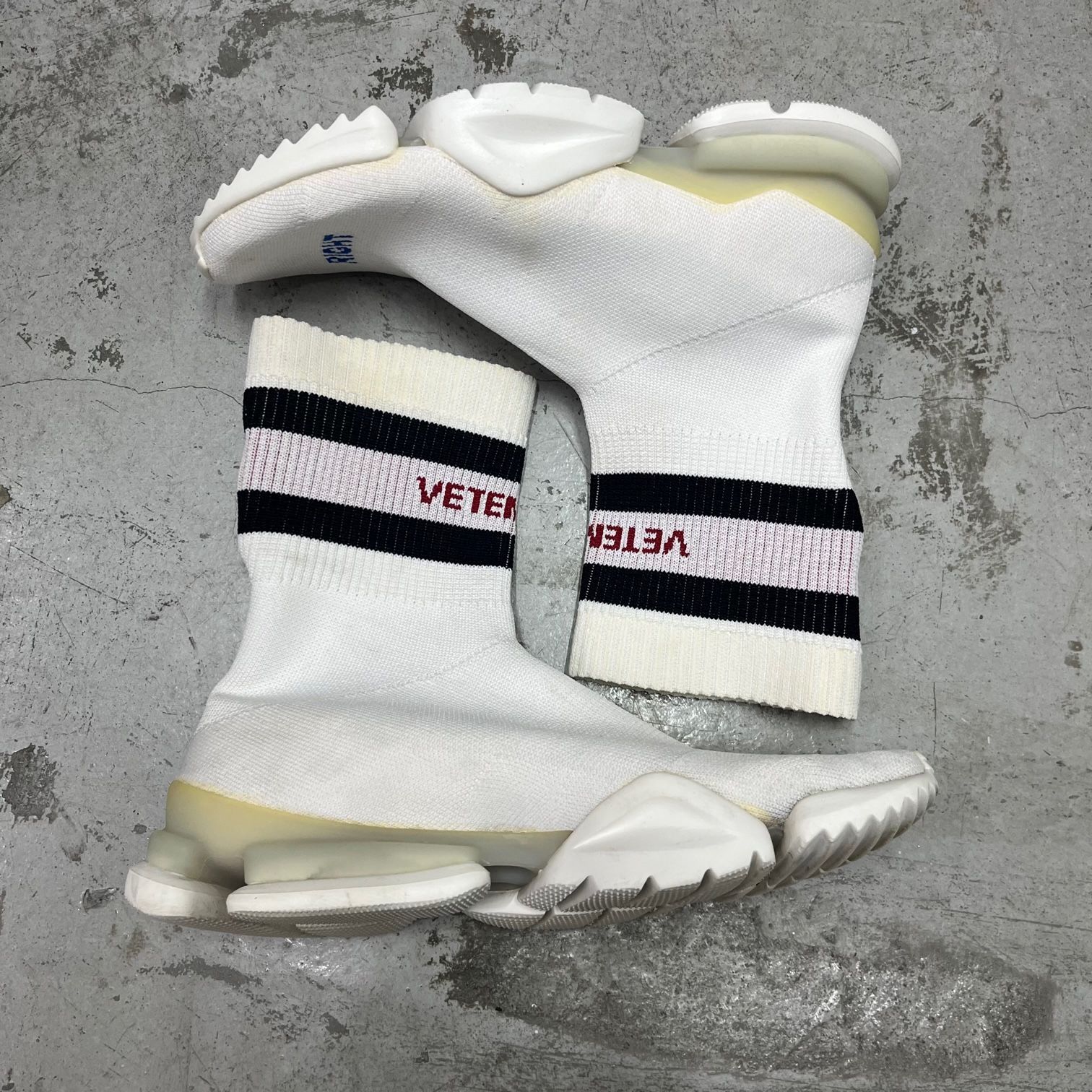 Reebok VETEMENTS ハイカット ソックス スニーカー CN3308 ヴェトモン 