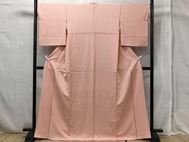 平和屋着物■上質な色無地　堅牢草木染　紗綾形地紋　珊瑚色　反端付き　正絹　逸品　CAAQ5485kb 平和屋着物□上質な色無地 堅牢草木染 紗綾形地紋 珊瑚色 反