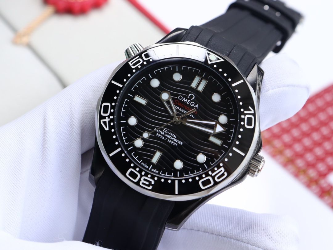 ご購入大歓迎です 新製品はomega未使用です セラミックリングの