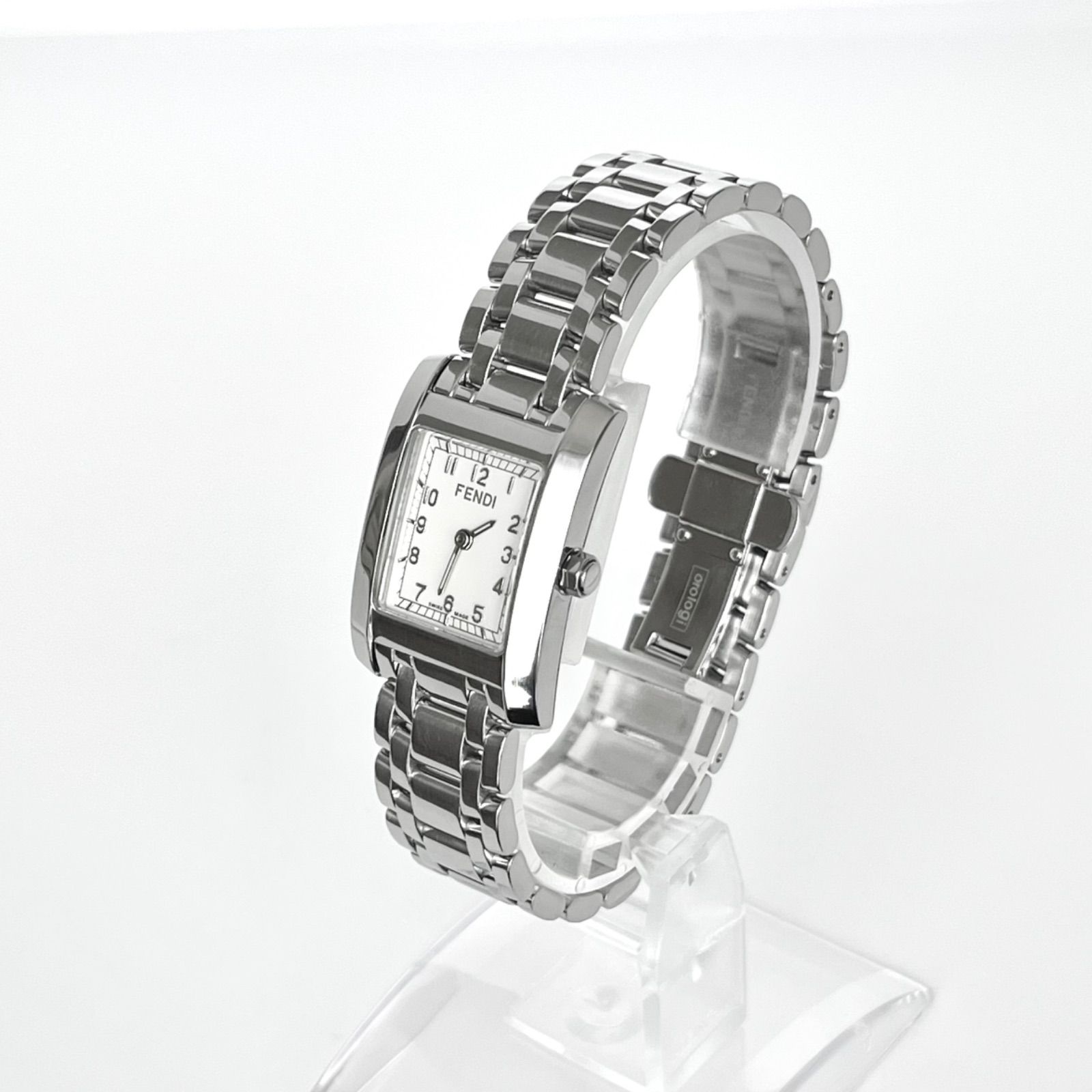 フェンディ FENDI 7000L レディース 腕時計 電池新品 s1985 フェンディ FENDI 7000L レディース 腕時計 電池新品 s1985