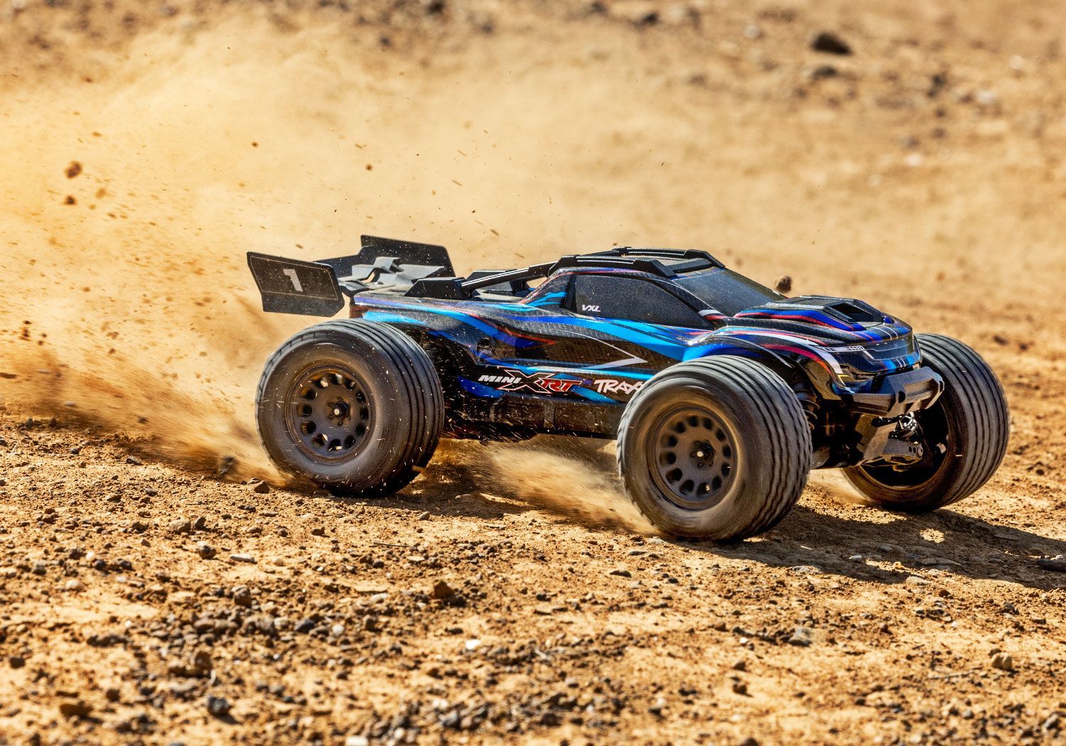 トラクサス　Mini XRT VXL-3s　108076-1　ブルー トラクサス Mini XRT VXL-3s 108076-1各色