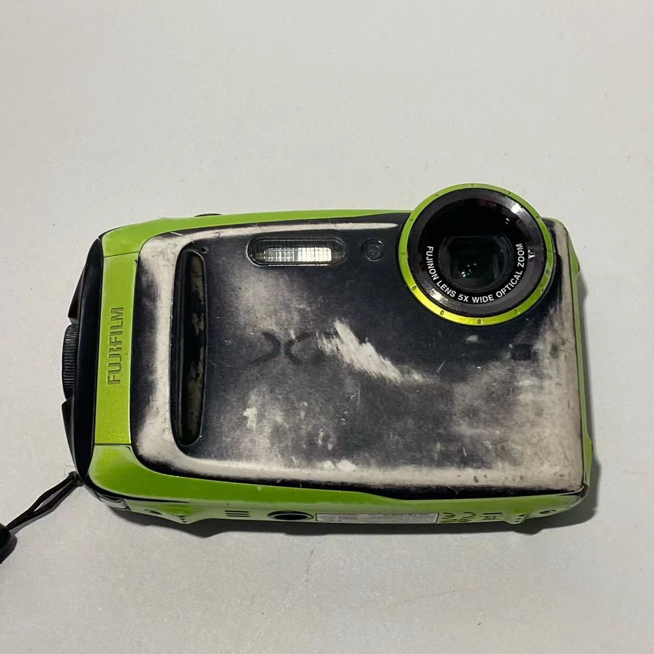 FUJIFILM XP120 水中対応デジタルカメラ