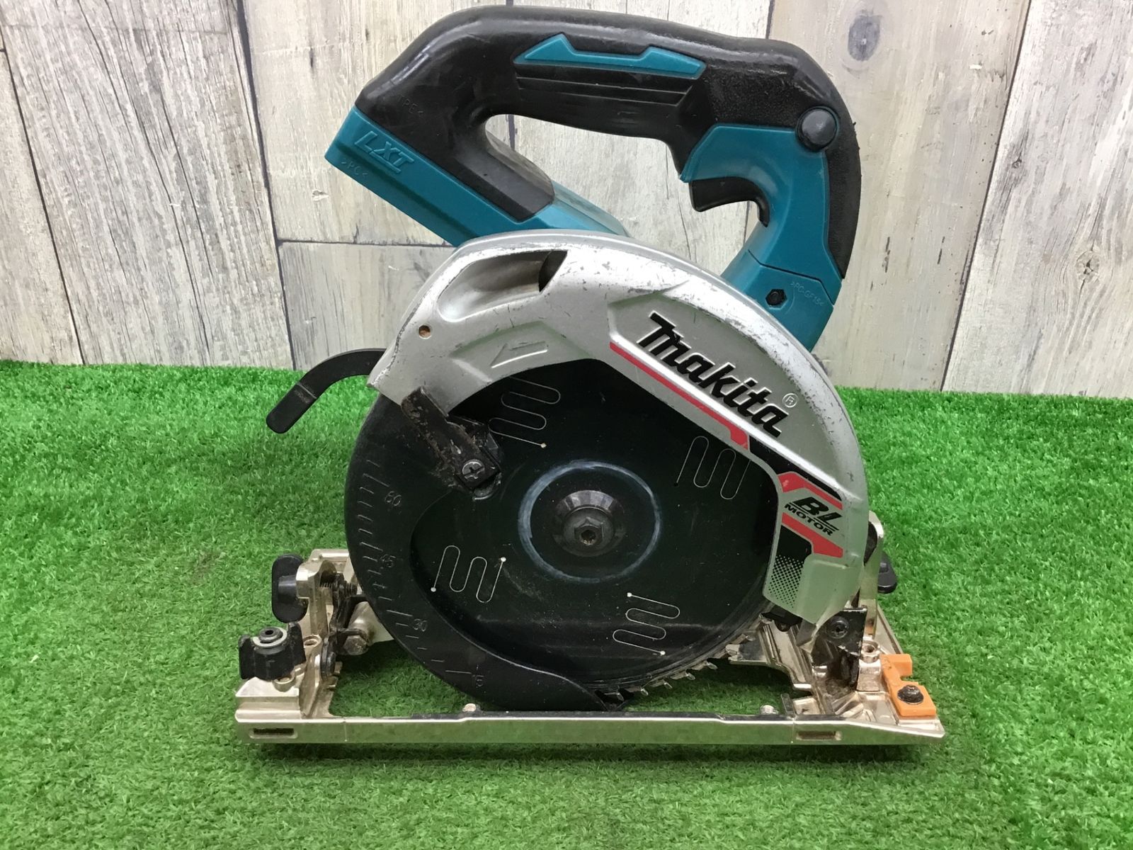 送料無料 動作品 マキタ makita コードレス丸のこ HS631DZ〇アクトツール富山店〇D