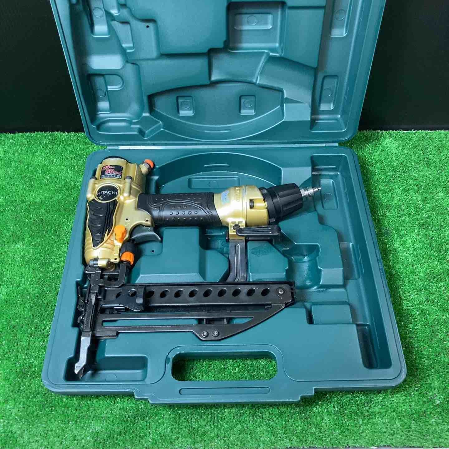 ☆ハイコーキ(HIKOKI ※旧:日立工機) 高圧フロアタッカ N5004HMF ☆ハイコーキ(HIKOKI ※旧:日立工機) 高圧フロアタッカ N5004HMF
